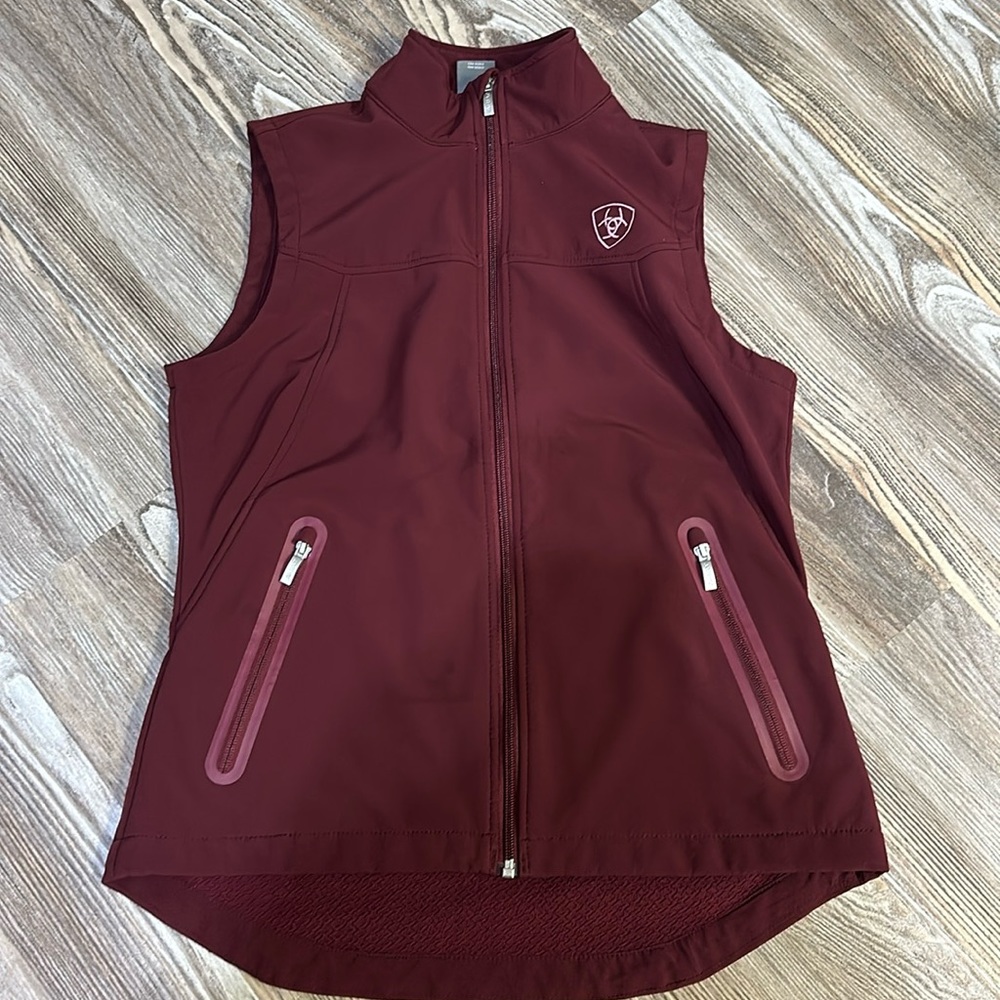 Women’s Maroon Ariat Vest Medium